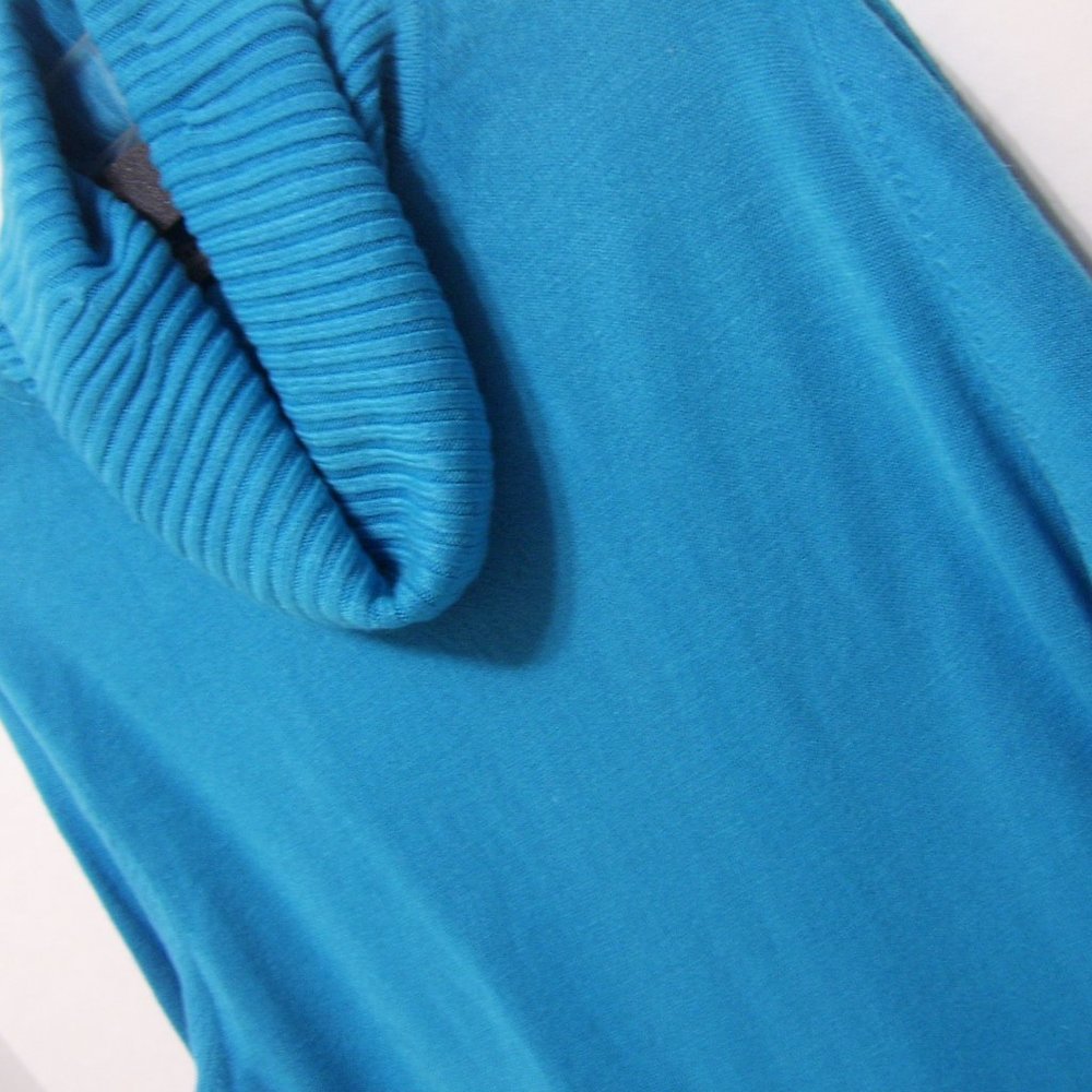 Turquoise Cowl Neck Sweater Carolyn Taylor NWOT SIZE LARGE